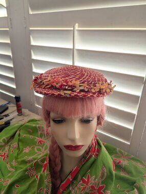 Vintage 1950s Ladies Red And Cream Striped Round Facinator Straw Hat & Flowers